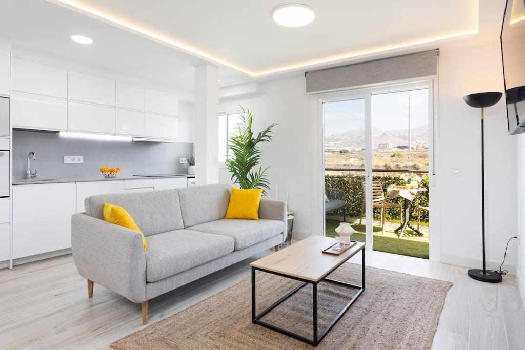 Sunnyland Apartment Arona Cho Eksteriør bilde