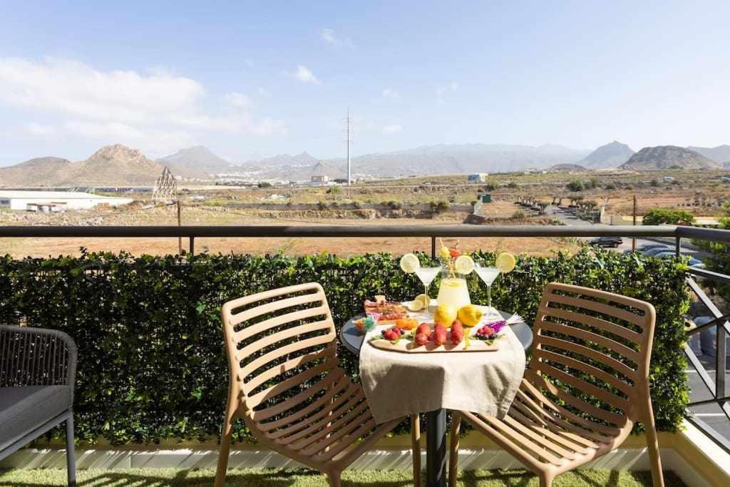 Sunnyland Apartment Arona Cho Eksteriør bilde
